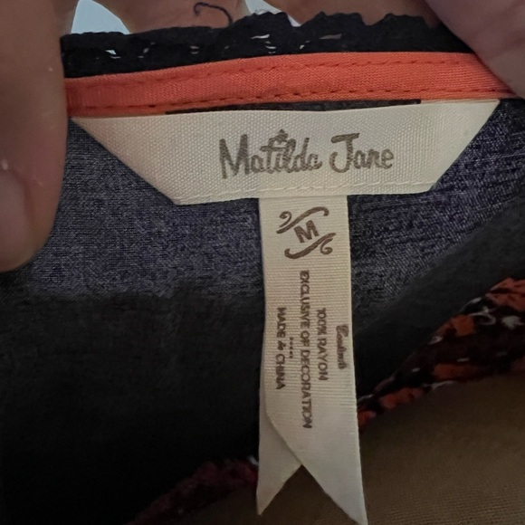 Matilda Jane navy blouse with coral flowers size medium - Picture 7 of 7